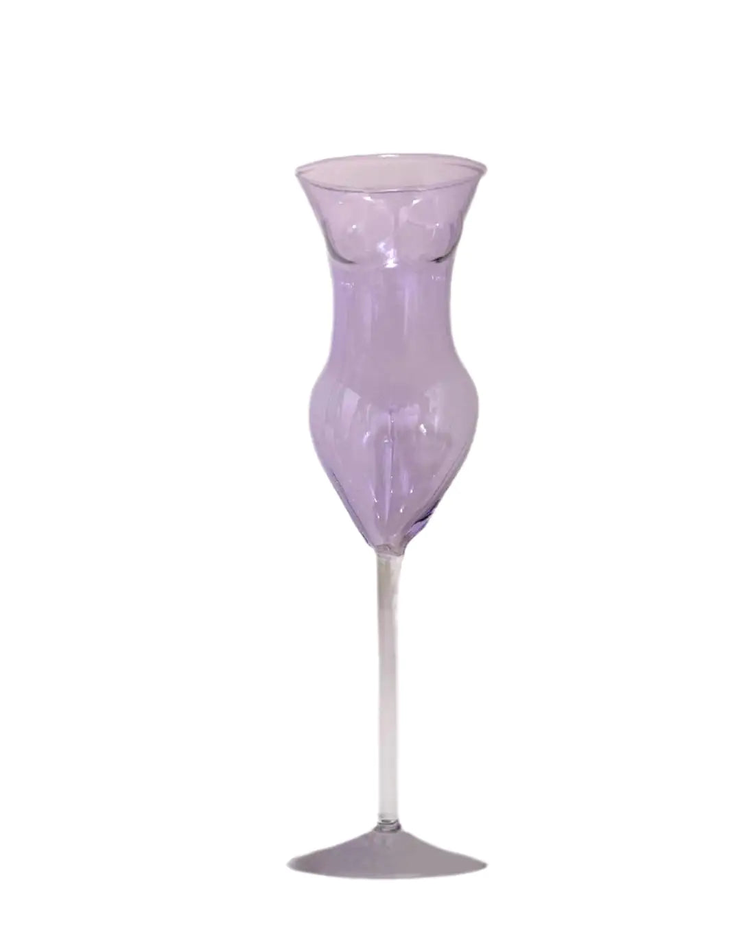 Copa de cóctel con cuerpo morado